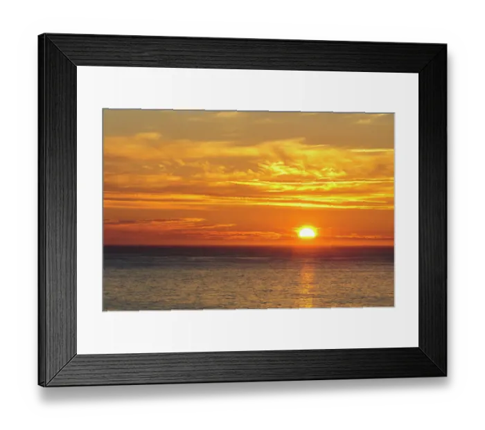 Framed Print : Norway, Finnmark, Loppa. Midnight sun over the Norwegian sea Framed Print : Norway, Finnmark, Loppa. Midnight sun over the Norwegian sea