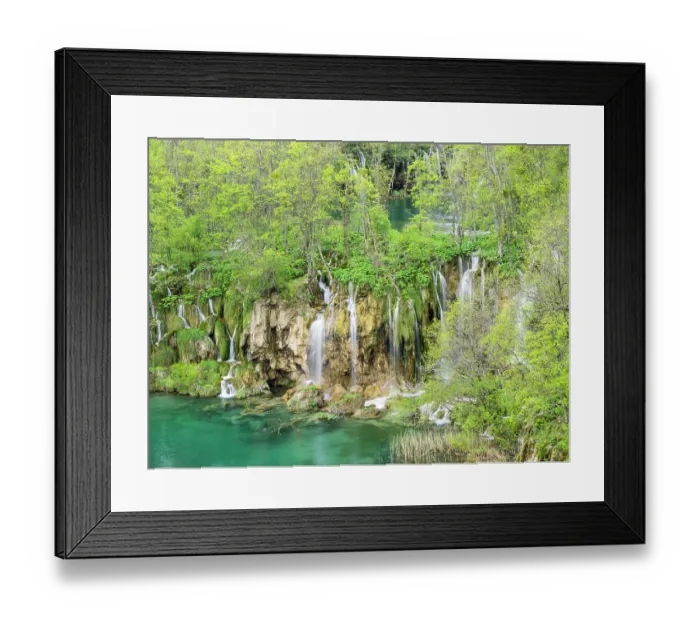 Framed Print : Croatia, Plitvice Lakes National Park. The Plitvice Lakes in the National Park Plitvicka Jezera in Croatia. The lakes are a UNESCO Would Heritage Site Framed Print : Croatia, Plitvice Lakes National Park. The Plitvice Lakes in the National Park Plitvicka Jezera in Croatia. The lakes are a UNESCO Would Heritage Site