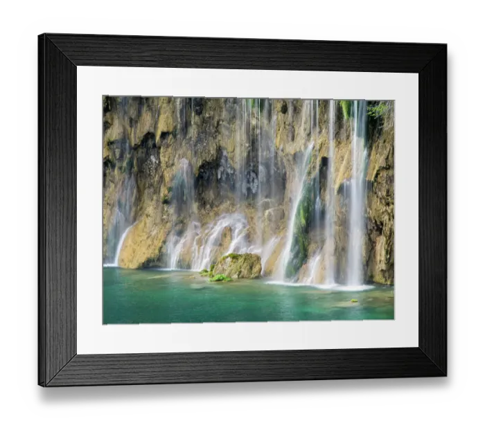 Framed Print : Croatia, Plitvice Lakes National Park. The Plitvice Lakes in the National Park Plitvicka Jezera in Croatia. The lakes are a UNESCO Would Heritage Site Framed Print : Croatia, Plitvice Lakes National Park. The Plitvice Lakes in the National Park Plitvicka Jezera in Croatia. The lakes are a UNESCO Would Heritage Site
