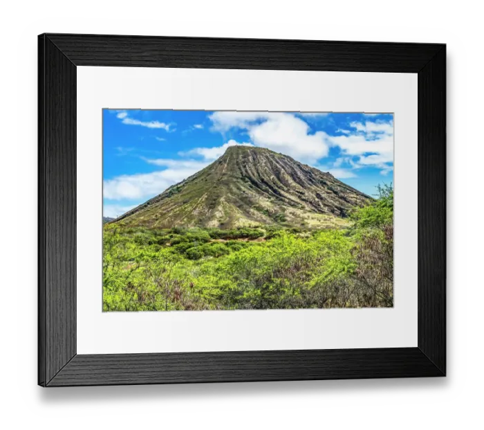 Framed Print : Koko Crater, Honolulu, Oahu, Hawaii. Hiking trail over railroad tracks to summit Framed Print : Koko Crater, Honolulu, Oahu, Hawaii. Hiking trail over railroad tracks to summit
