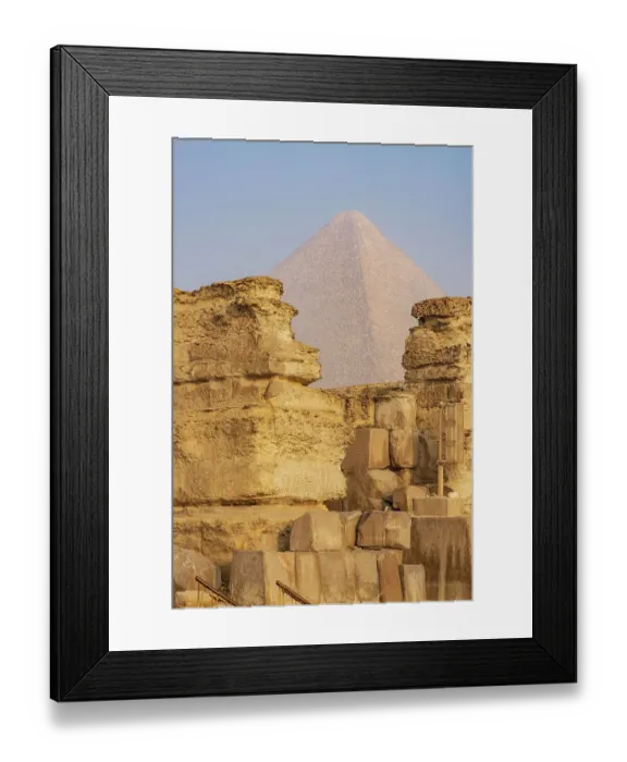 Framed Print : Giza, Cairo, Egypt. The Pyramid of Khufu, the Great Pyramid of Giza