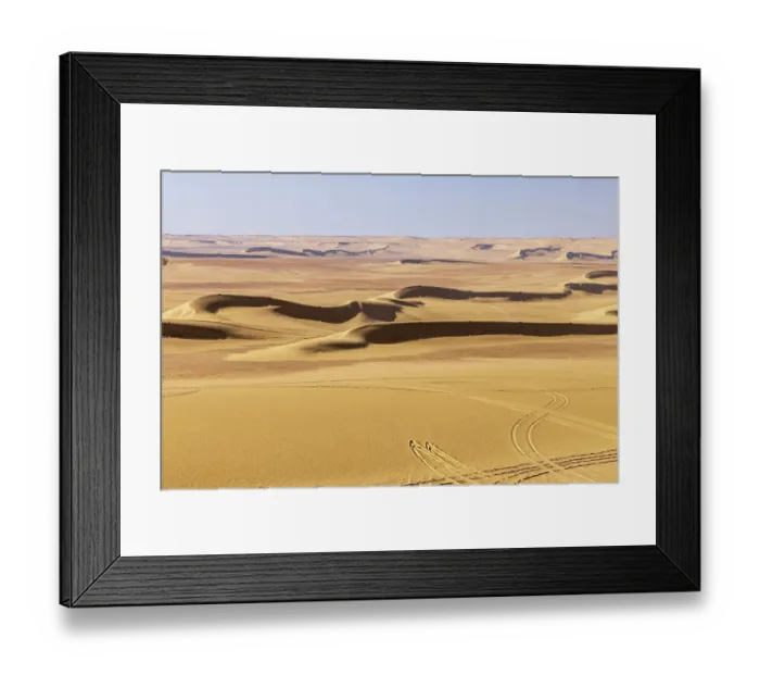 Framed Print : Wadi al Hitan, Faiyum, Egypt. Sand dunes in the desert at Wadi el-Hitan paleontological site Framed Print : Wadi al Hitan, Faiyum, Egypt. Sand dunes in the desert at Wadi el-Hitan paleontological site