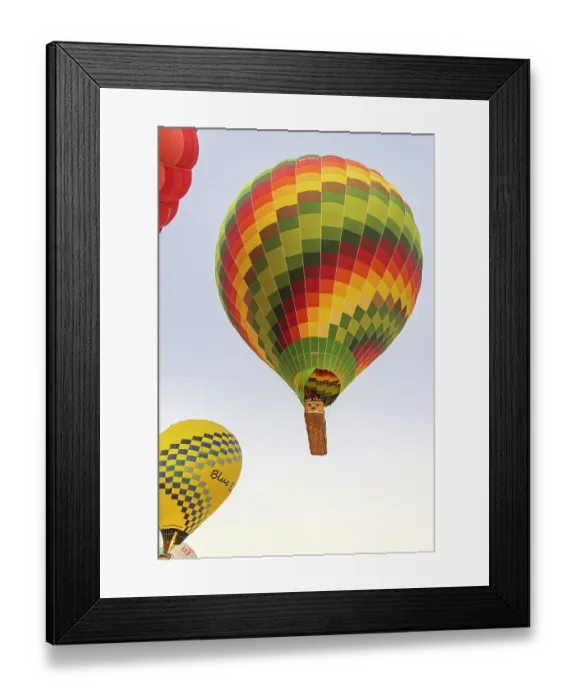 Framed Print : Luxor, Egypt. Hot air balloons taking tourist for a ride. (Editorial Use Only) Framed Print : Luxor, Egypt. Hot air balloons taking tourist for a ride. (Editorial Use Only)