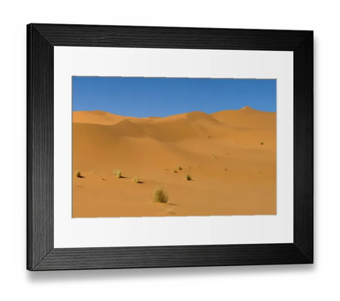 Framed Print : Sand dunes in the Sahara desert. Akakus, Fezzan, Libya
