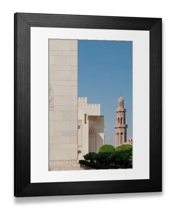 Framed Print : A view of a minaret at Sultan Qaboos Grand Mosque, Muscat, Oman Framed Print : A view of a minaret at Sultan Qaboos Grand Mosque, Muscat, Oman