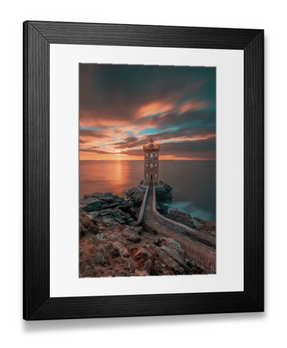 Framed Print : France, Brittany, Le Conquet. Sun setting at the Kermorvan Lighthouse