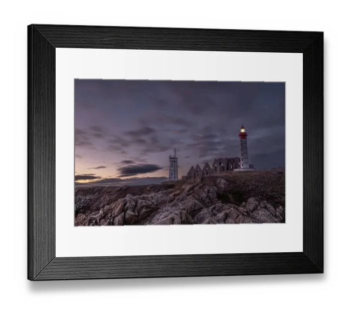 Framed Print : France, Brittany, Plougonvelin. Atlantic Ocean near the ruins of the Abbey of Saint Mathieu and the Saint Mathieu Lighthouse at sunset