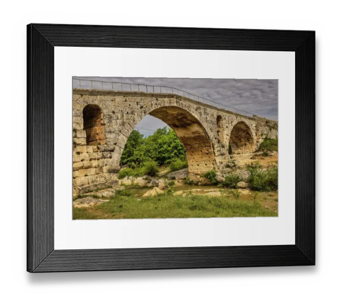 Framed Print : Pont Julien, Provence, France Framed Print : Pont Julien, Provence, France