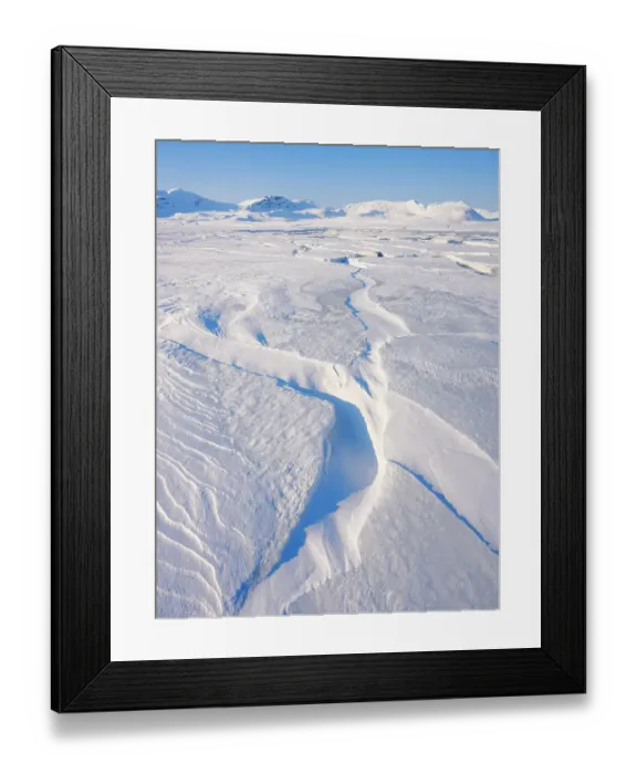 Framed Print : Landscape at frozen Gronfjorden, Island of Spitsbergen. Arctic region, Scandinavia, Norway, Svalbard Framed Print : Landscape at frozen Gronfjorden, Island of Spitsbergen. Arctic region, Scandinavia, Norway, Svalbard