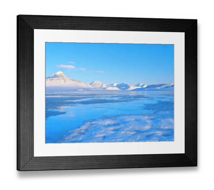 Framed Print : Landscape in Gronfjorden, Island of Spitsbergen. Arctic region, Scandinavia, Norway, Svalbard Framed Print : Landscape in Gronfjorden, Island of Spitsbergen. Arctic region, Scandinavia, Norway, Svalbard