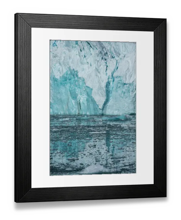 Framed Print : Detail of the Lilliehook Glacier. Spitsbergen, Svalbard, Norway Framed Print : Detail of the Lilliehook Glacier. Spitsbergen, Svalbard, Norway