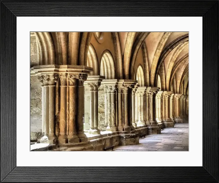 Framed Print : The early 12 century cloister in the old Cathedral (Se Velha)