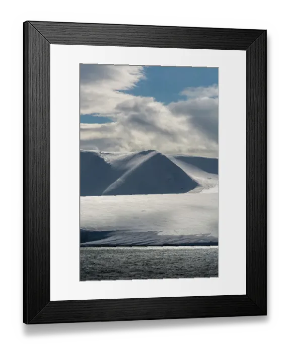 Framed Print : Snow-covered mountains in Hinlopen Strait. Nordaustlandet, Svalbard, Norway Framed Print : Snow-covered mountains in Hinlopen Strait. Nordaustlandet, Svalbard, Norway