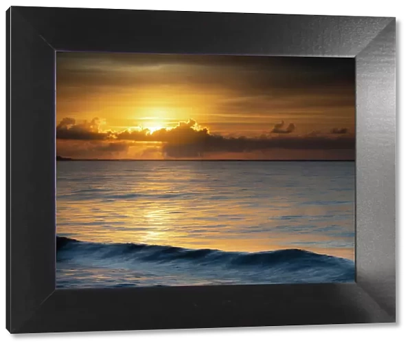 USA, New Jersey, Cape May National Seashore. Sunrise on ocean shore