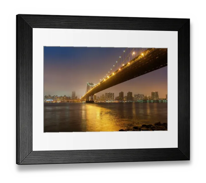 Framed Print : Manhattan Bridge at night
