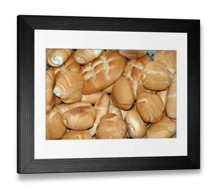 Framed Print : Sourdough bread rolls, cooked in the baker's laboratory, Italy Framed Print : Sourdough bread rolls, cooked in the baker's laboratory, Italy