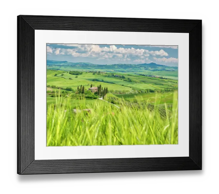 Framed Print : Italy, Tuscany. Belvedere Farmhouse in the Val d'Orcia Valley