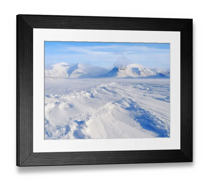 Framed Print : View over frozen Petuniabukta in fjord Billefjorden. Winter landscape on the island Spitsbergen in the Svalbard Archipelago. Scandinavia, Norway Framed Print : View over frozen Petuniabukta in fjord Billefjorden. Winter landscape on the island Spitsbergen in the Svalbard Archipelago. Scandinavia, Norway