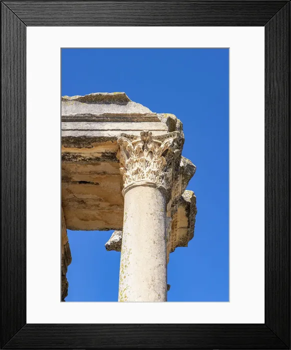 Framed Print : Dougga, Beja, Tunisia. Column at the Temple of Juno Caelestis at the Roman ruins
