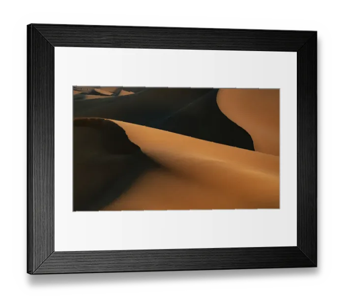 Framed Print : Africa, Erg Chebbi, Morocco. Desert dune contrast. ©Bill Young / Jaynes Gallery / DanitaDelimont.com Framed Print : Africa, Erg Chebbi, Morocco. Desert dune contrast. ©Bill Young / Jaynes Gallery / DanitaDelimont.com