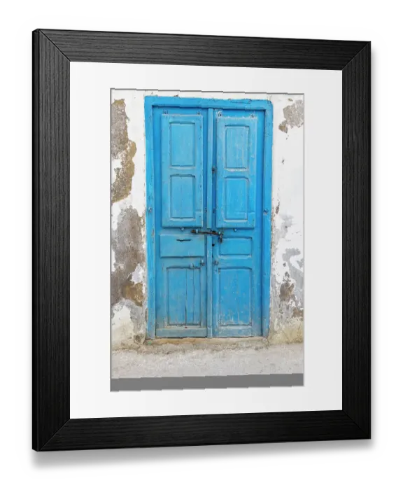 Framed Print : Tunis, Tunisia. A blue door on a house near the Tunis Souk
