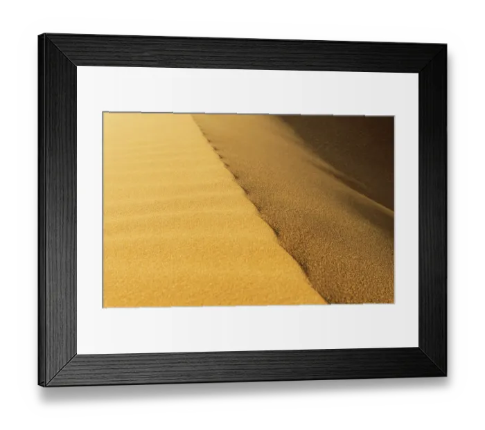 Framed Print : Africa, Erg Chebbi, Morocco. Desert landscape. ©Bill Young  /  Jaynes Gallery  /  DanitaDelimont.com