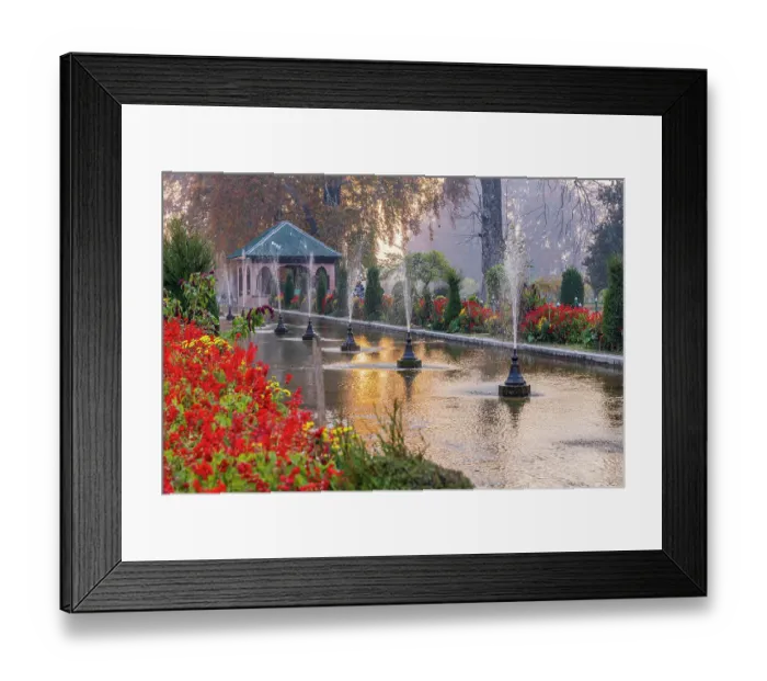 Framed Print : Srinagar, Jammu and Kashmir, India. Decorative fountain in Mughal Garden Framed Print : Srinagar, Jammu and Kashmir, India. Decorative fountain in Mughal Garden