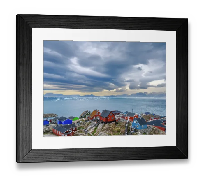 Framed Print : The town Uummannaq in the northwest of Greenland, Kingdom of Denmark Framed Print : The town Uummannaq in the northwest of Greenland, Kingdom of Denmark