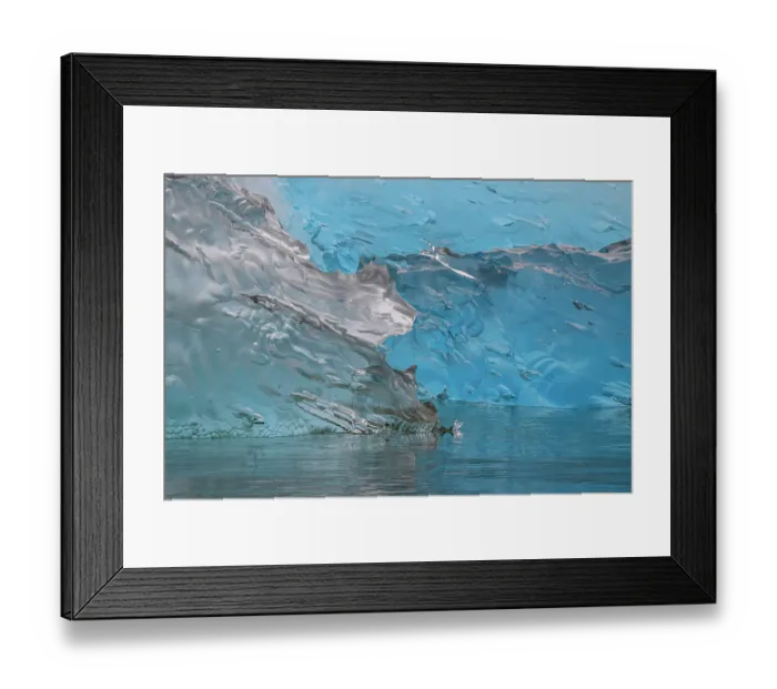 Framed Print : Glacial icebergs
