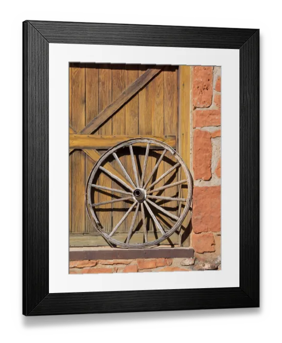 Framed Print : Arizona, Jordan Historical Park. Sedona Heritage Museum, old wagon wheel close-up Framed Print : Arizona, Jordan Historical Park. Sedona Heritage Museum, old wagon wheel close-up