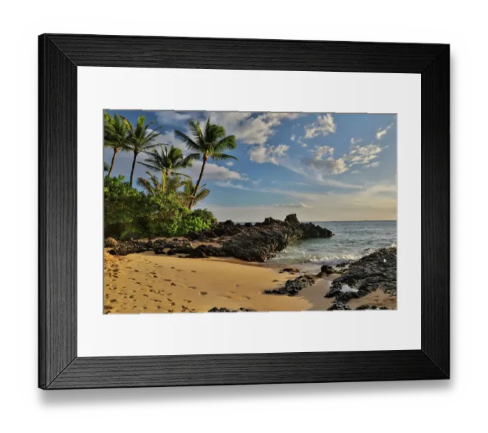 Framed Print : USA, Hawaii, Maui, Makena. White sands of Makena Cove