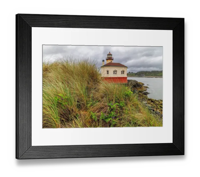 Framed Print : Coquille River Lighthouse in Bandon, Oregon, USA Framed Print : Coquille River Lighthouse in Bandon, Oregon, USA