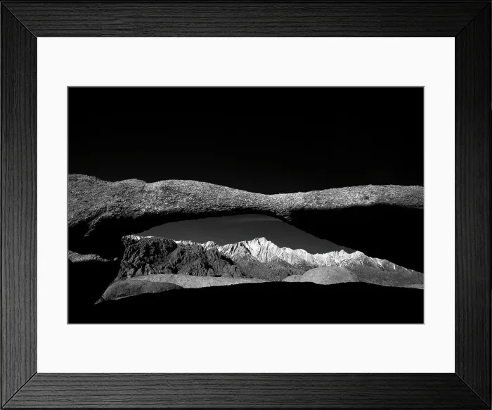 Framed Print : California, Lone Pine, Alabama Hills, Lathe Arch with the Eastern Sierra Nevada Range