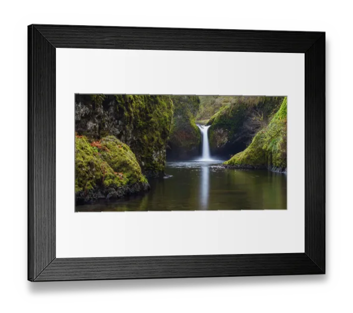 Framed Print : USA, Oregon, Columbia River Gorge National Scenic Area. Punchbowl Falls Framed Print : USA, Oregon, Columbia River Gorge National Scenic Area. Punchbowl Falls