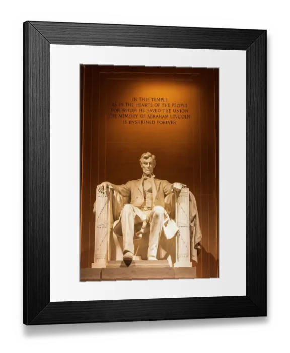 Framed Print : The Lincoln Memorial at night, Washington, D.C, USA Framed Print : The Lincoln Memorial at night, Washington, D.C, USA