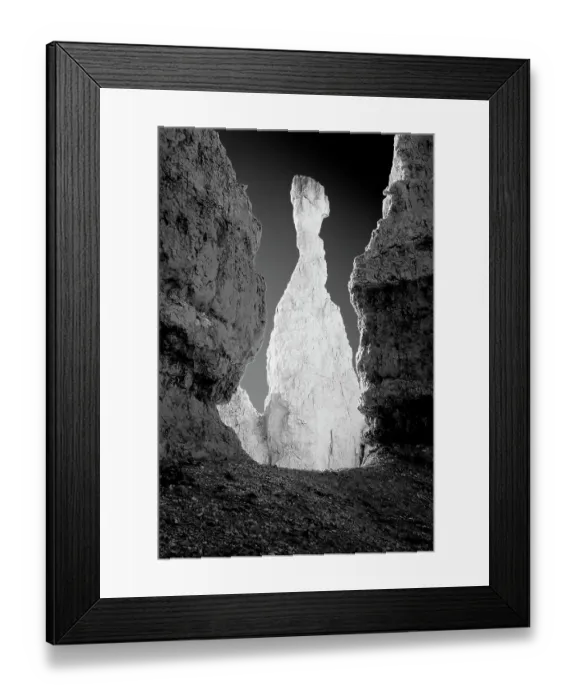 Framed Print : Utah, Bryce Canyon National Park. Hoodoo along the Peekaboo Loop Trail Framed Print : Utah, Bryce Canyon National Park. Hoodoo along the Peekaboo Loop Trail