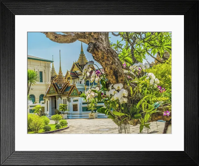Framed Print : Colorful Grand Palace, Bangkok, Thailand. Palace was home of King of Thailand from 1782 to 1925 Framed Print : Colorful Grand Palace, Bangkok, Thailand. Palace was home of King of Thailand from 1782 to 1925