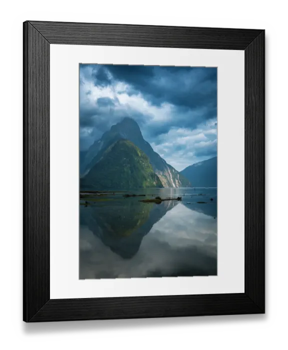 Framed Print : Milford Sound, Fiordland National Park, South Island, New Zealand Framed Print : Milford Sound, Fiordland National Park, South Island, New Zealand