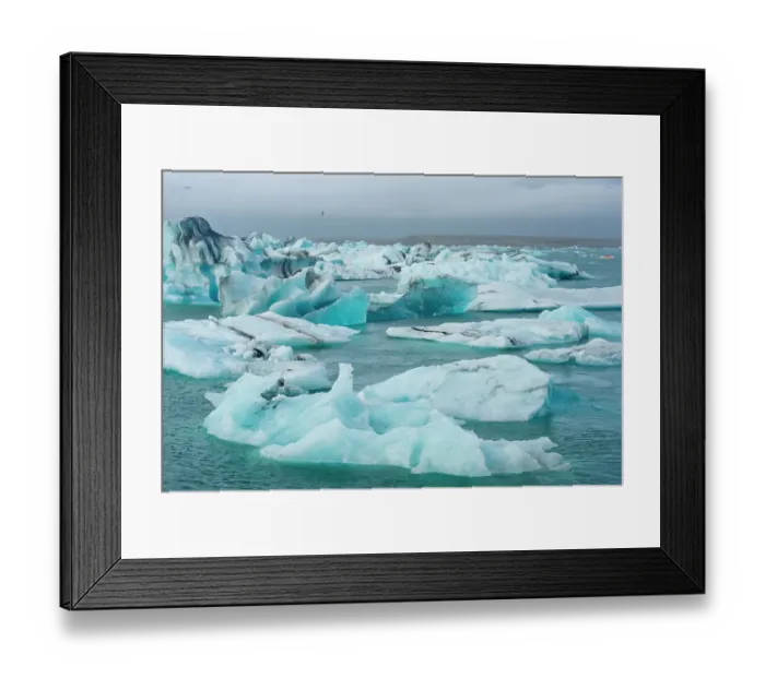 Framed Print : Iceland. Fjallsarlon Glacier Lake at the south end of the glacier in Vatnajokull National Park Framed Print : Iceland. Fjallsarlon Glacier Lake at the south end of the glacier in Vatnajokull National Park