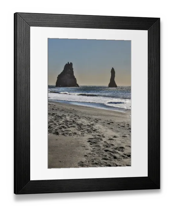 Framed Print : Iceland, Vik. Reynisfjara black sand beach Framed Print : Iceland, Vik. Reynisfjara black sand beach