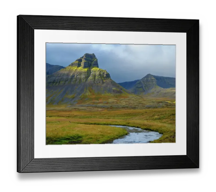 Framed Print : Iceland. Keldudalur and Gjalpardalur in Dyrafjordur during autumn Framed Print : Iceland. Keldudalur and Gjalpardalur in Dyrafjordur during autumn