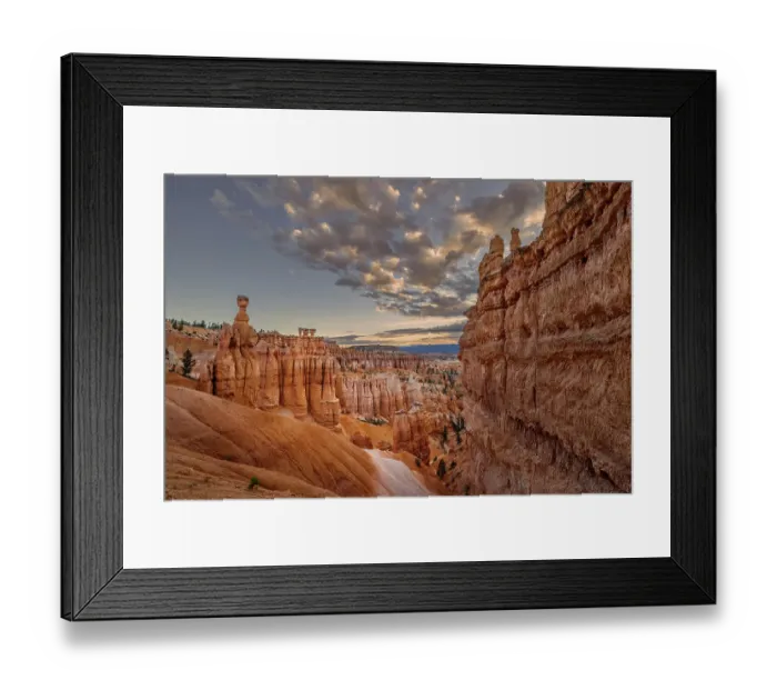 Framed Print : Thor's Hammer at sunrise Bryce Canyon National Park, Utah Framed Print : Thor's Hammer at sunrise Bryce Canyon National Park, Utah