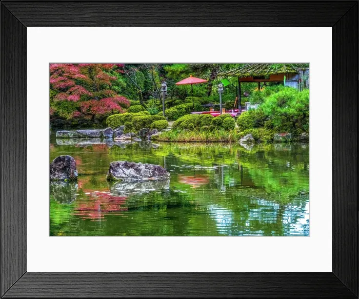 Framed Print : Colorful garden, water reflection, Choshin-tei Tea House, Heian-jingu Shrine, Kyoto, Japan. Built in 1895 copy of the 1100's Imperial Palace