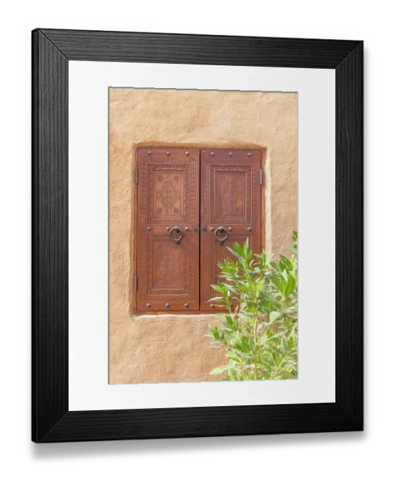 Framed Print : Diriyah, Riyadh, Saudi Arabia. Decorative carved wooden window shutters in the Diriyah area of Riyadh Framed Print : Diriyah, Riyadh, Saudi Arabia. Decorative carved wooden window shutters in the Diriyah area of Riyadh
