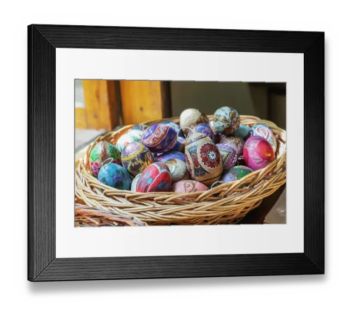 Framed Print : Samarkand, Uzbekistan, Central Asia. Traditionally decorated eggs at a shop. (Editorial Use Only) Framed Print : Samarkand, Uzbekistan, Central Asia. Traditionally decorated eggs at a shop. (Editorial Use Only)