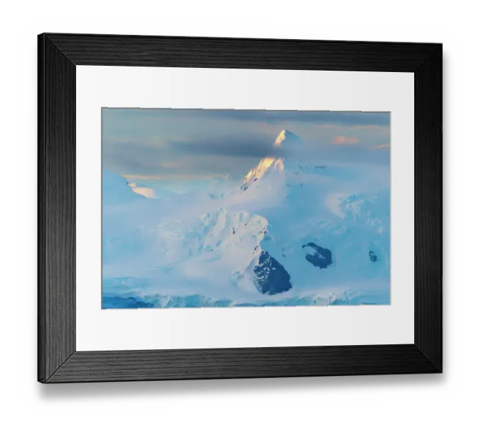 Framed Print : Antarctica, Paradise Bay. Mountain reflections at sunset. ©Cathy & Gordon Illg / Jaynes Gallery / DanitaDelimont.com Framed Print : Antarctica, Paradise Bay. Mountain reflections at sunset. ©Cathy & Gordon Illg / Jaynes Gallery / DanitaDelimont.com