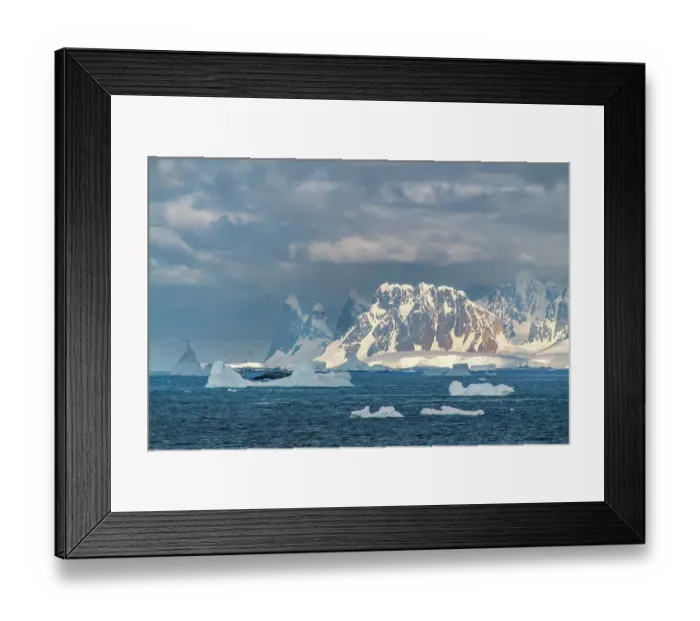 Framed Print : Antarctica. Landscape with mountains and icebergs. ©Cathy & Gordon Illg / Jaynes Gallery / DanitaDelimont.com Framed Print : Antarctica. Landscape with mountains and icebergs. ©Cathy & Gordon Illg / Jaynes Gallery / DanitaDelimont.com