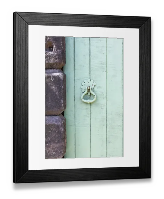 Framed Print : Masham, Ripon, North Yorkshire, England, Great Briton, United Kingdom. Handle on an old green wooden door Framed Print : Masham, Ripon, North Yorkshire, England, Great Briton, United Kingdom. Handle on an old green wooden door