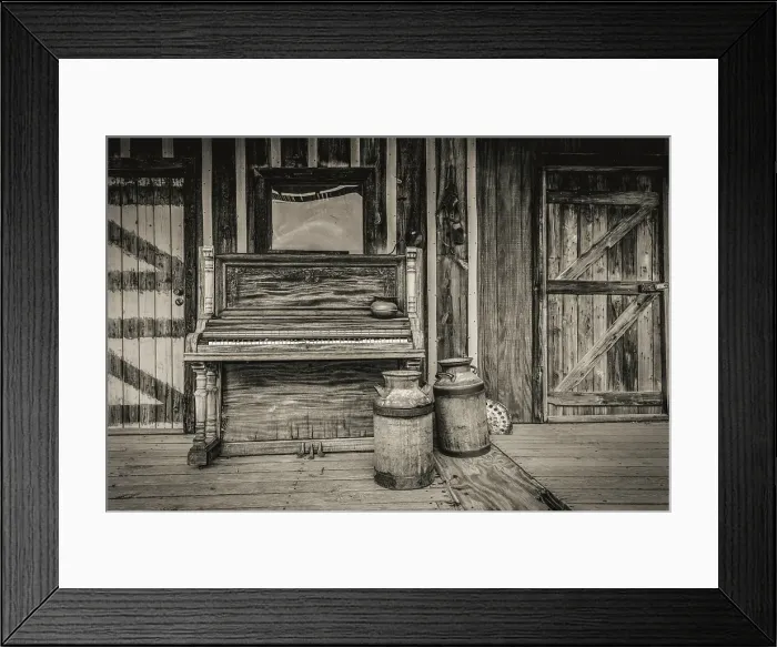 Framed Print : Still-life with decrepit piano in old town, Arizona, USA Framed Print : Still-life with decrepit piano in old town, Arizona, USA
