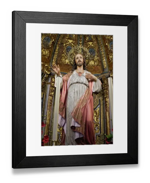 Framed Print : Marbella, Spain. Statue of Jesus on a gilded altar inside an ancient Spanish church. (Editorial Use Only)